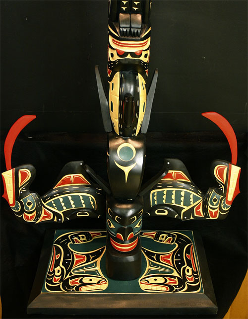 photo of Killer Whale Thunderbird Totem Laurance Scow